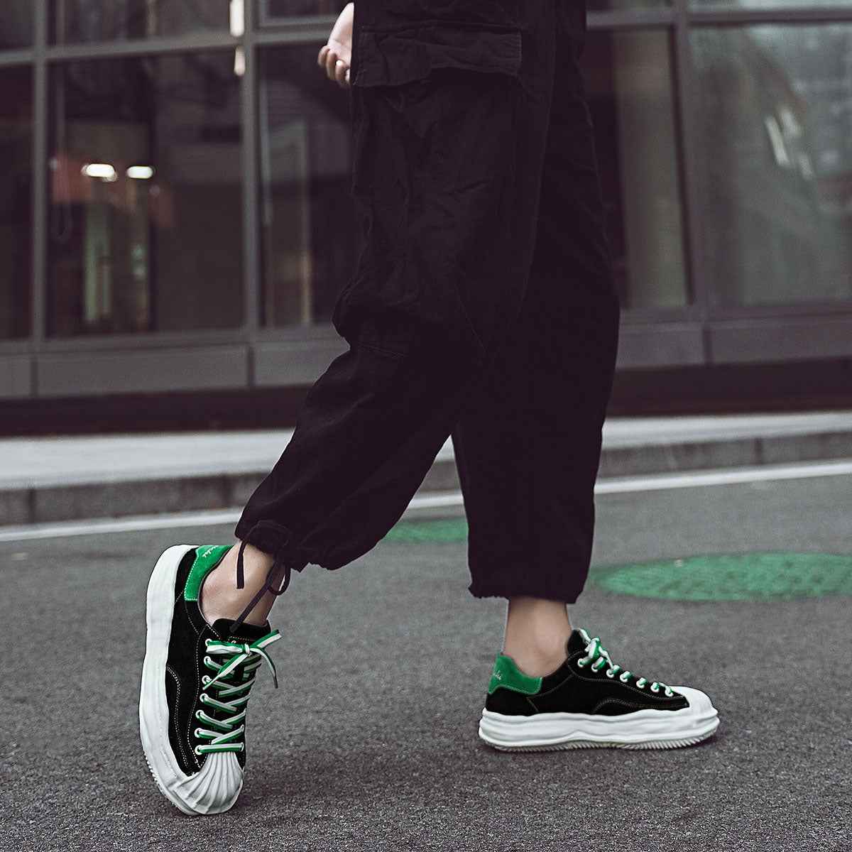 LQ225 EMA 11 Sneakers