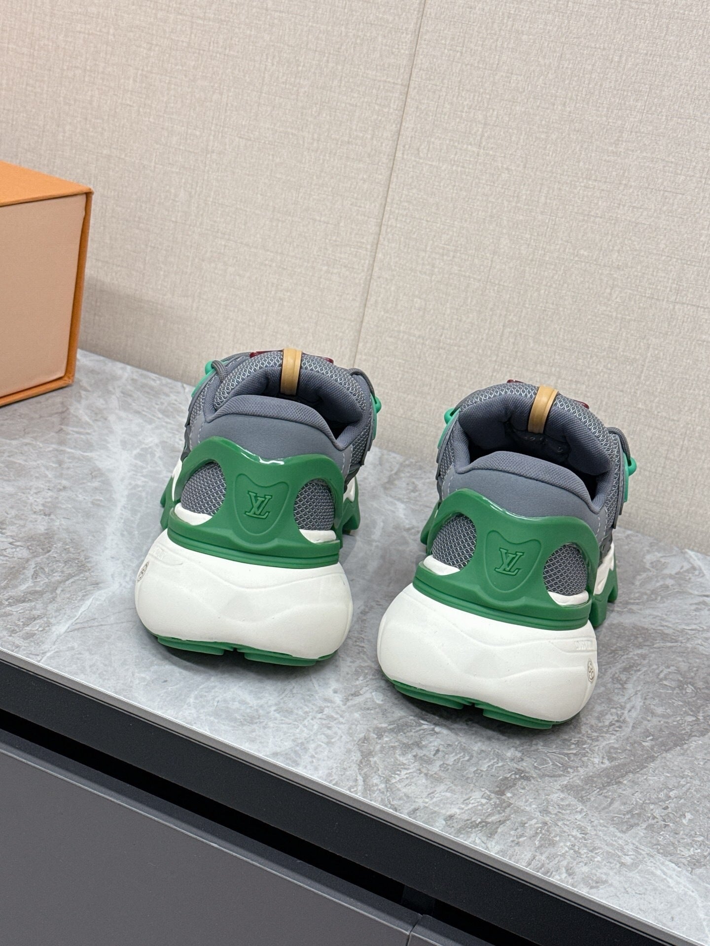 LV Monogram Runner AS00440 - Wolvess