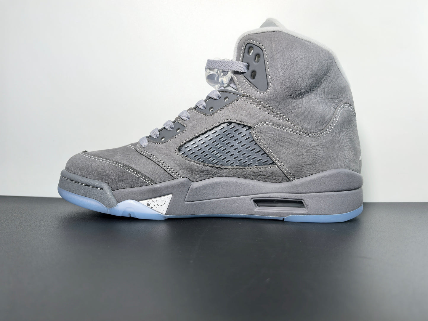 Air Jordan 5 “Wolf Grey” air jordan