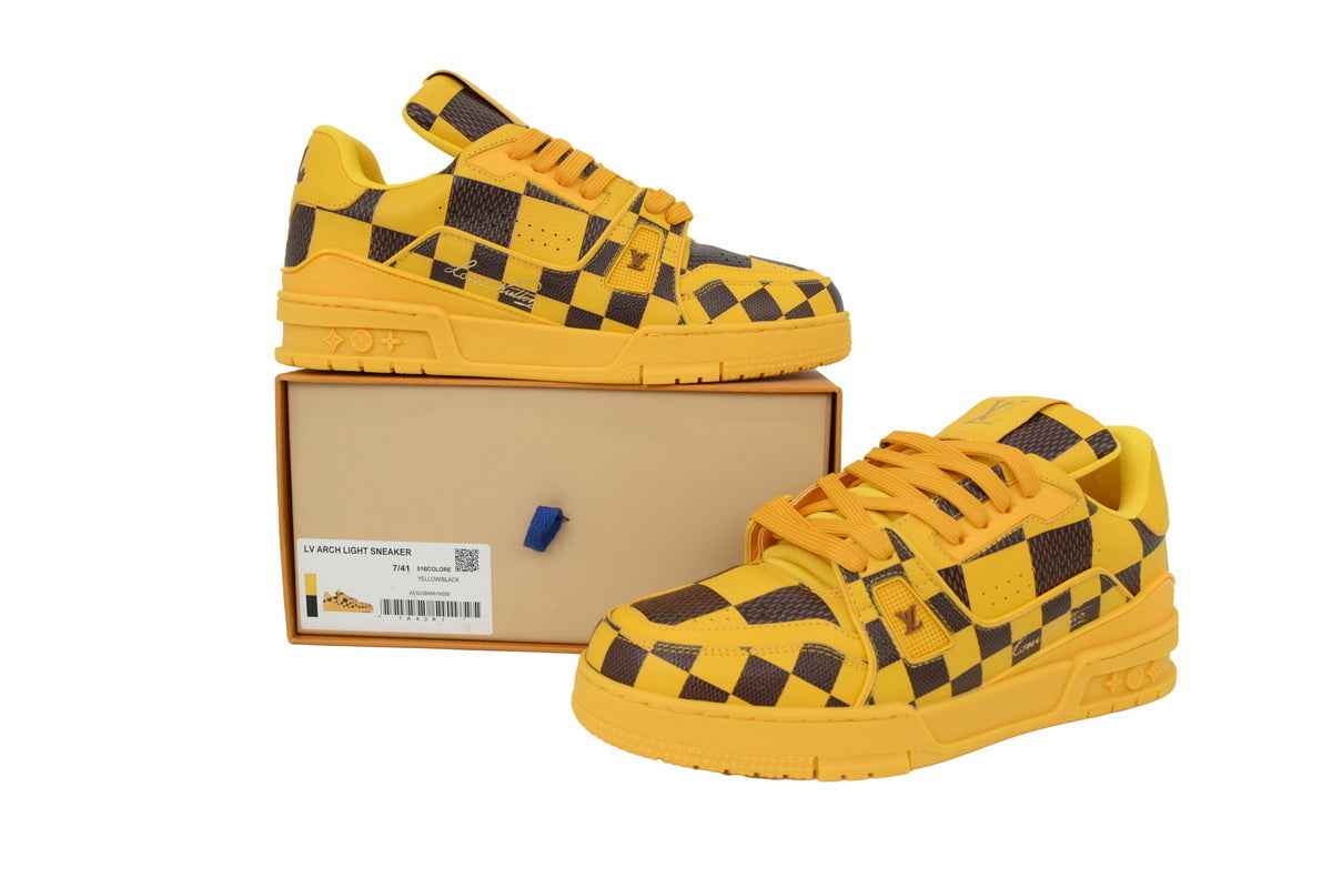 Monogram LV Trainer 004