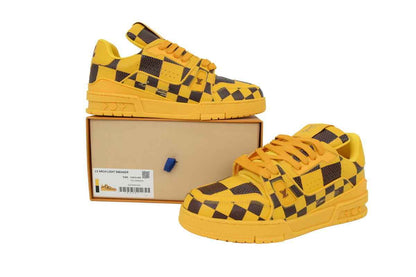 Monogram LV Trainer 004