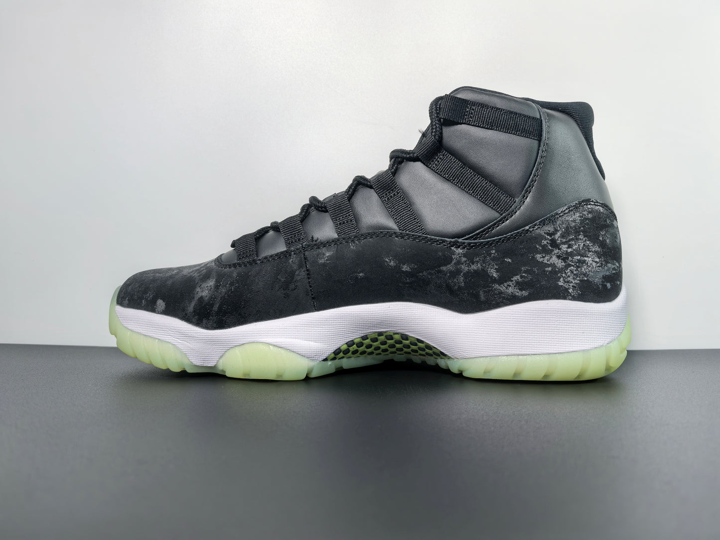 Air Jordan 11 “Sneaker School” air jordan