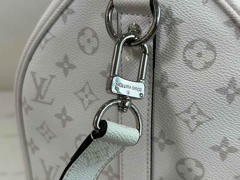 Wolvess - LOV Bags - 411