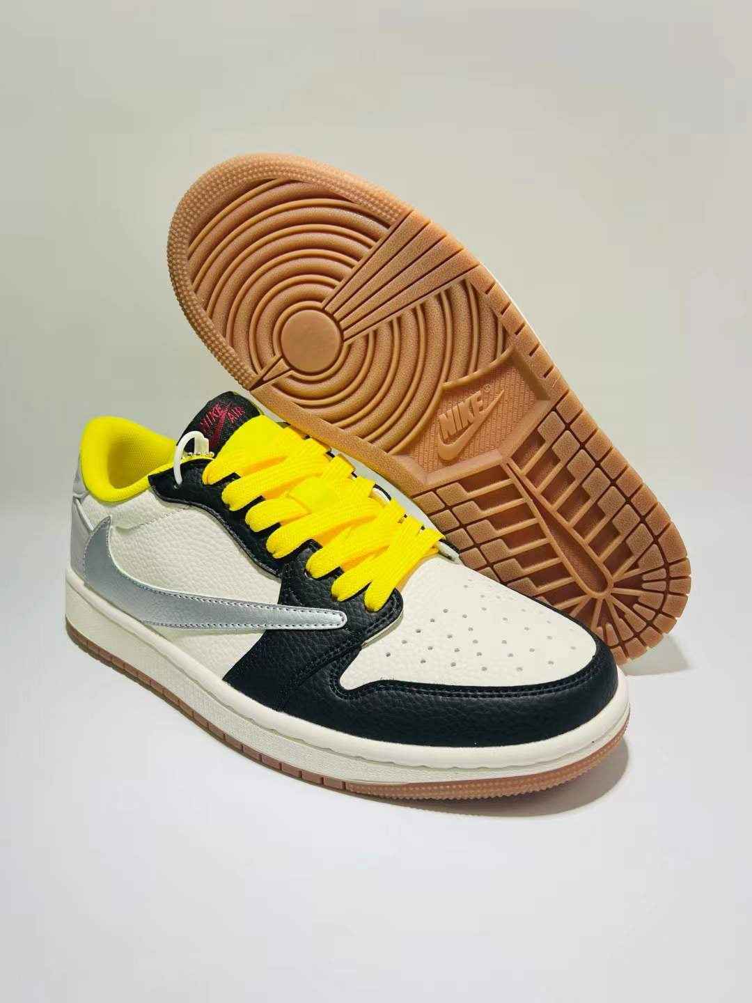 Designer Air Jordan 1 Travis Scott DN6901 095 - Limited Edition Sneakers