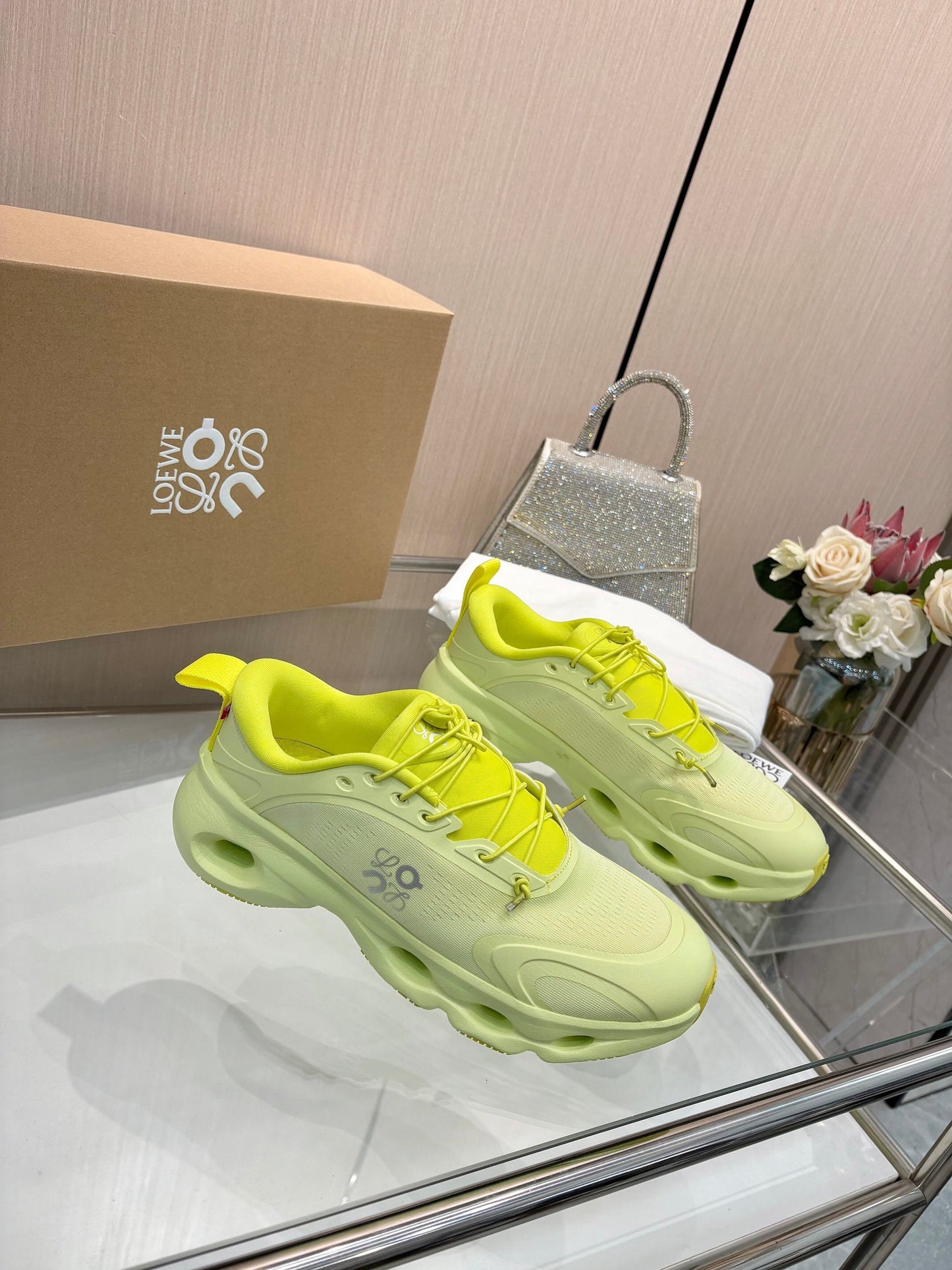 LOEWE x On Cloudsolo loewe