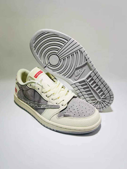Designer Air Jordan 1 Travis Scott × Supreme XS3086 004