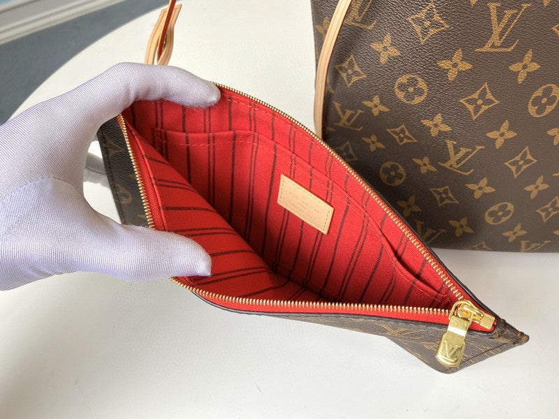 Wolvess - LOV Bags - 1613 Wolvess