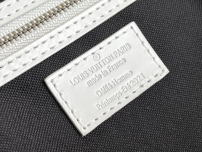 Wolvess - LOV Bags - 1242 Wolvess