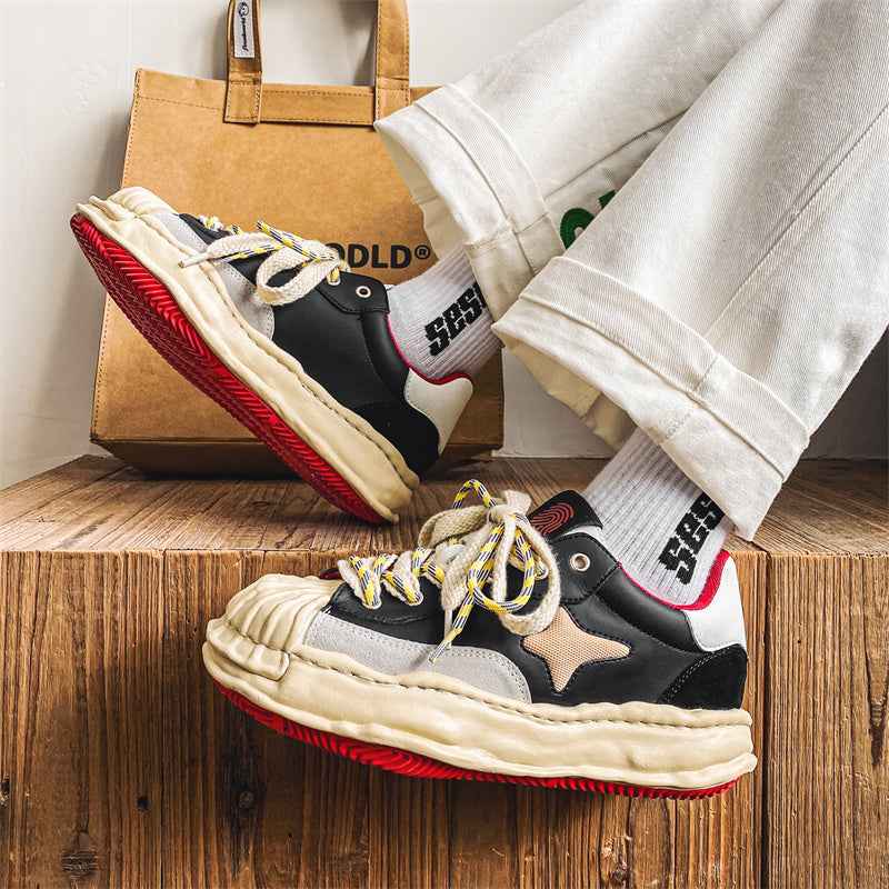 22020 EMA 12 Sneakers