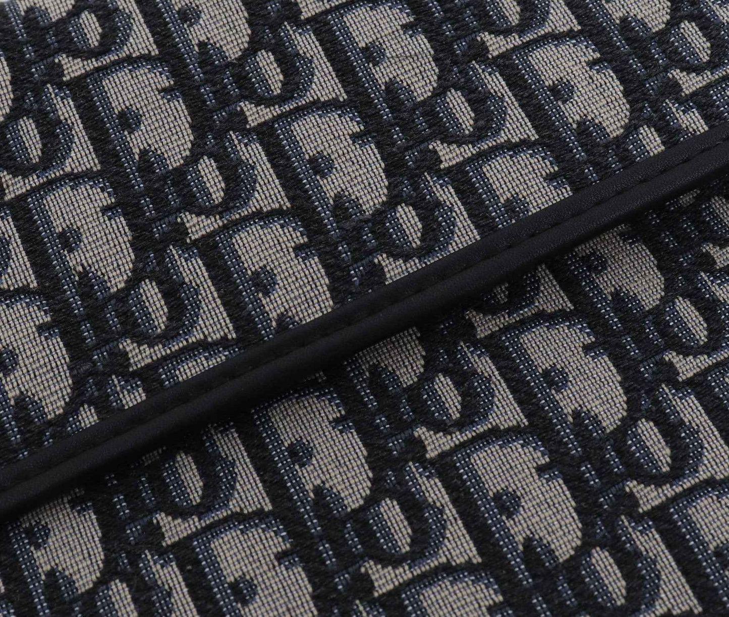 VL - Luxury Edition Bags DIR 166