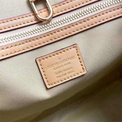 Sneakernational LuVi Paris Bag M40702