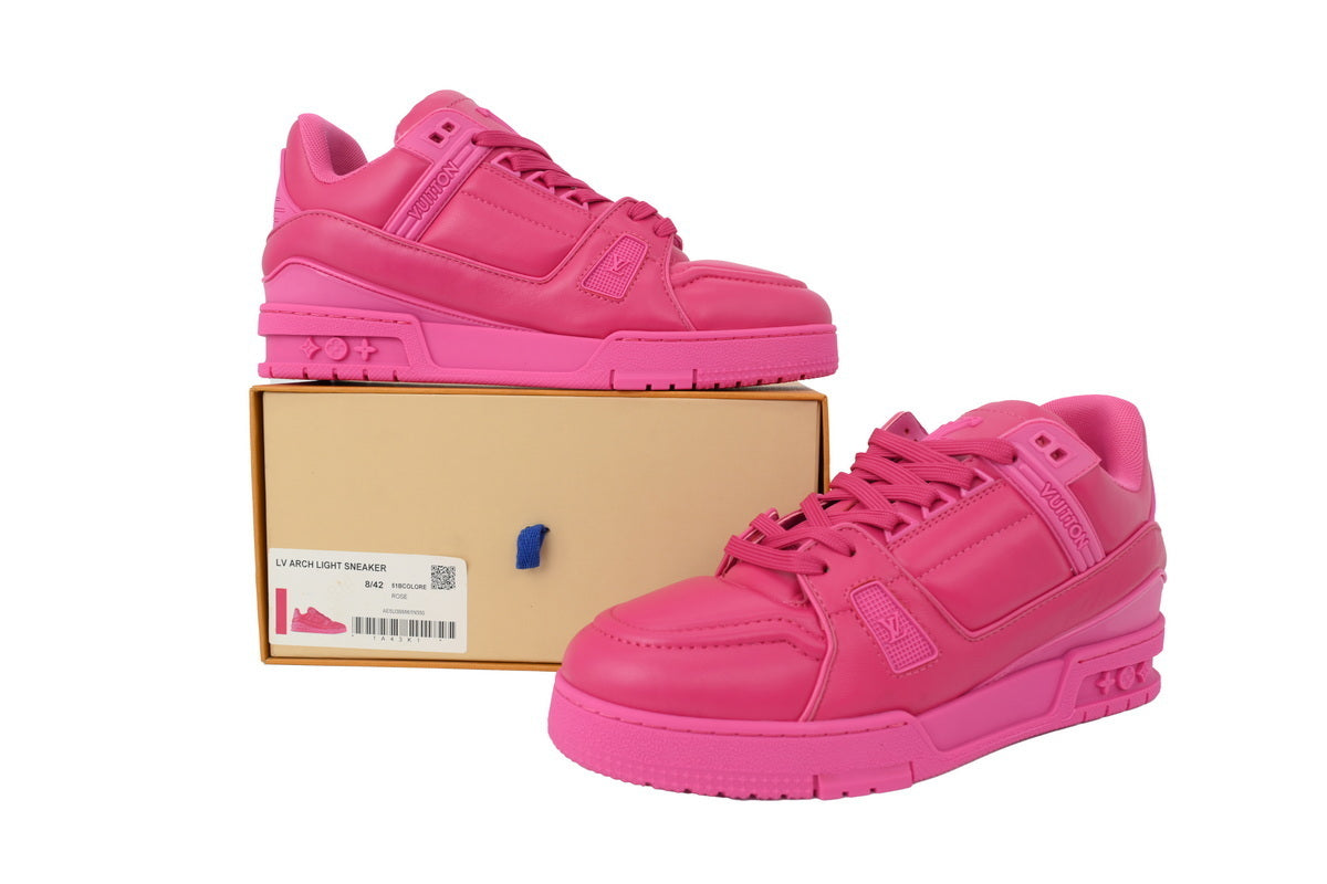 Monogram Louis ARCH Light Sneaker louis vuitton