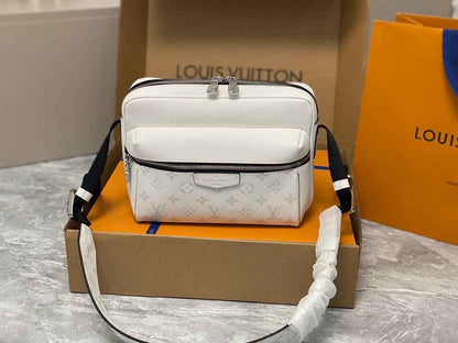 LV Taigarama Outdoor M30233