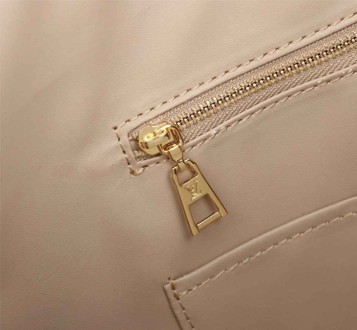 VL - Luxury Edition Monogram Bags LUV 034