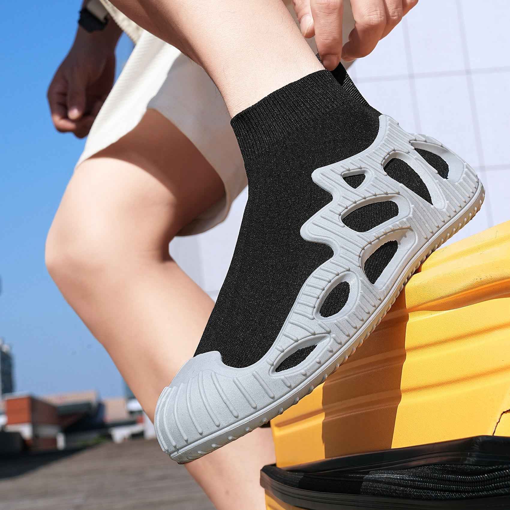 9012 Knit Sneakers