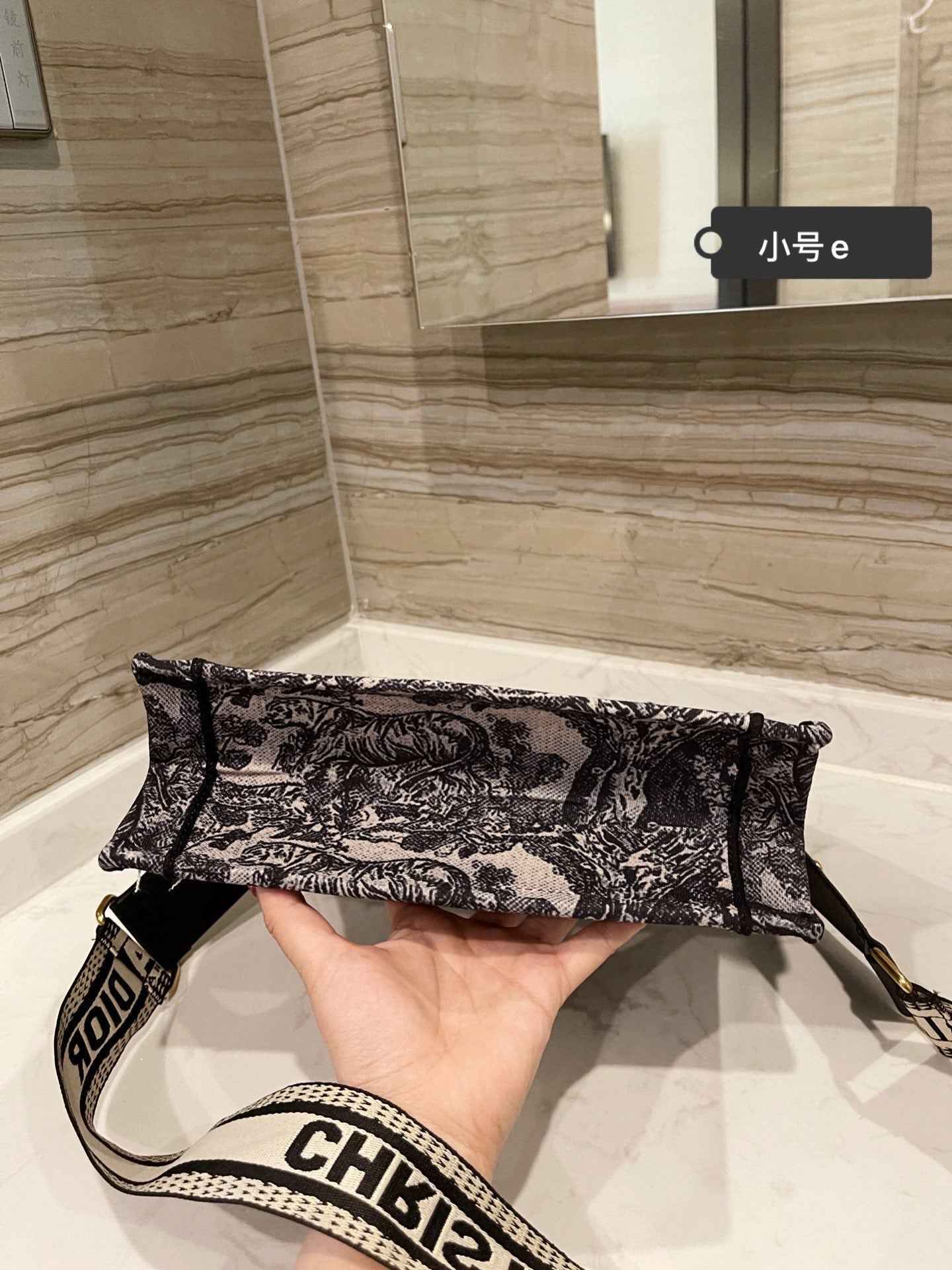 VL - Luxury Edition Bags DIR 197