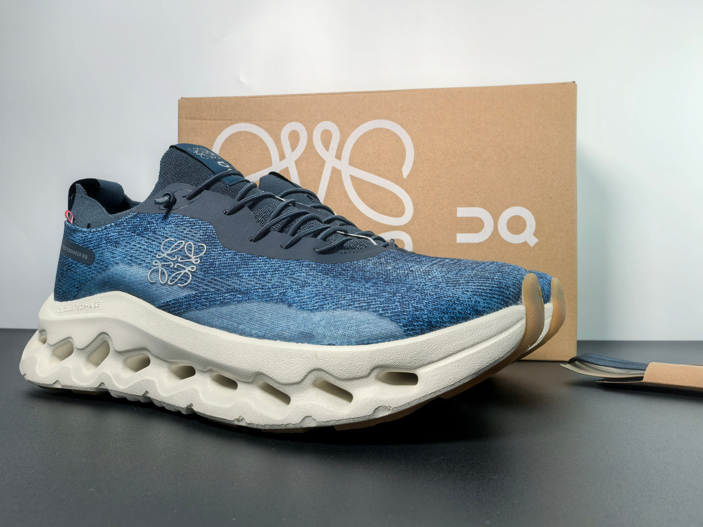 LOEWE x On Cloudtilt loewe
