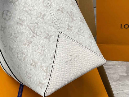 Luxury Bag Monogram M0987