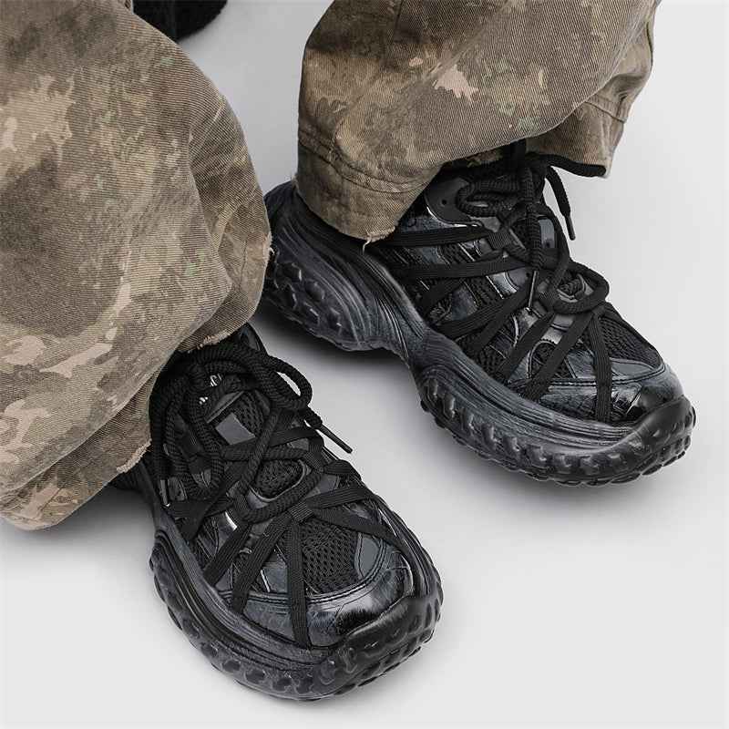 S8888 Black Tire Sneakers