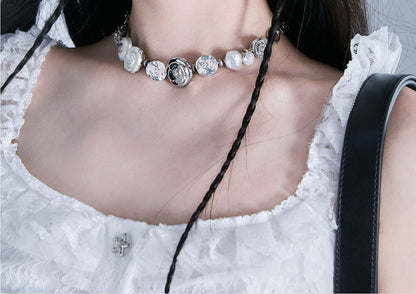 Vintage Rose Button Necklace - Wolvess