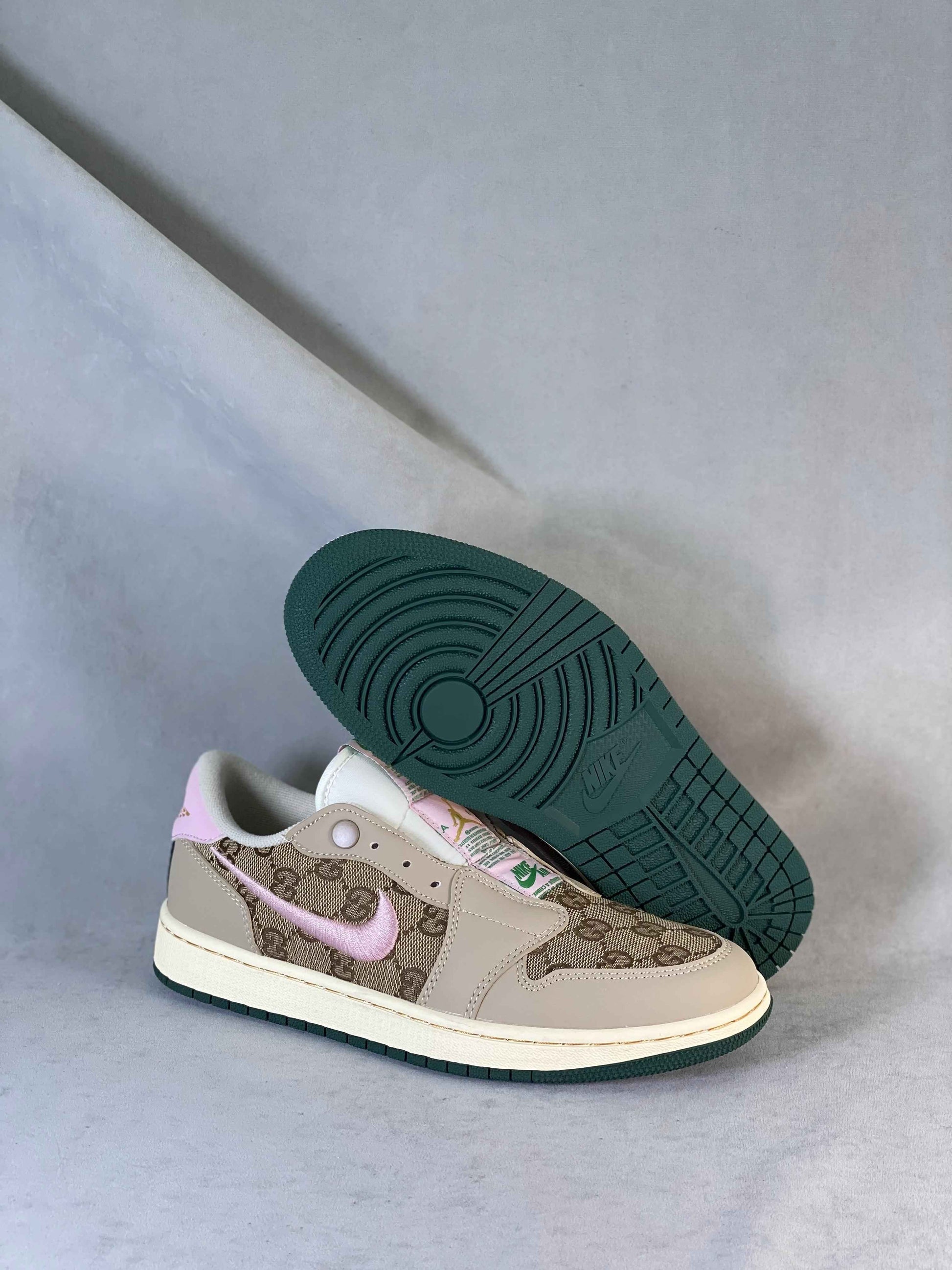 Custom GG x Air Jordan 1 Retro Low Slip AJ1 AV3918-398