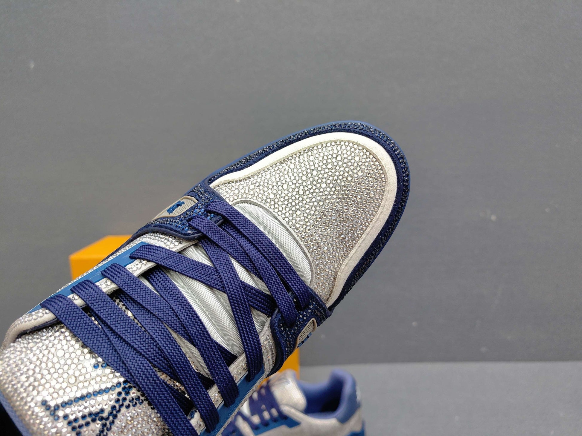 Virgil Abloh x LV Monogram Sneakers AS00400-02 air force 1 low