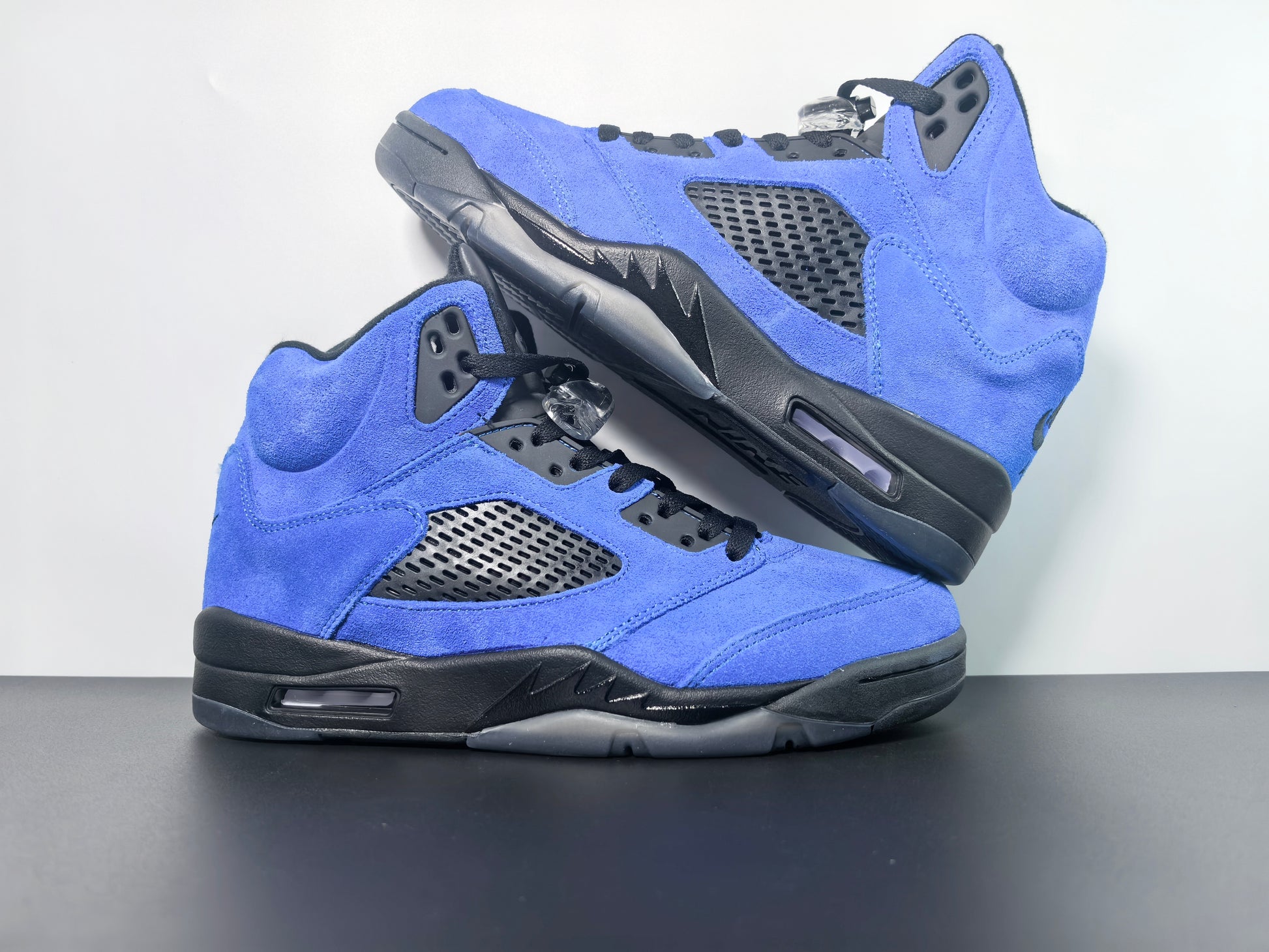Air Jordan 5 Retro Blue Suede DD0587-400 loewe