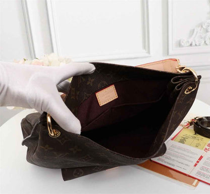 VL - Luxury Edition Monogram Bags LUV 299