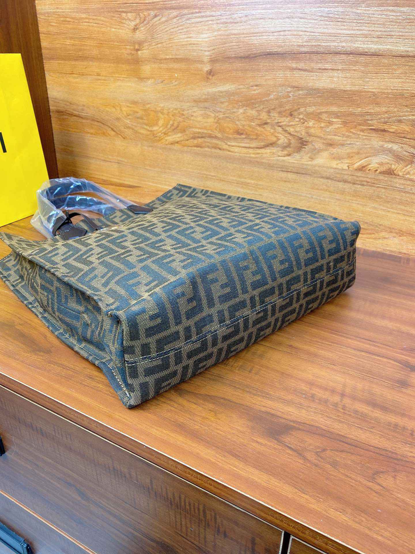 VL - Luxury Edition Bags FEI 146