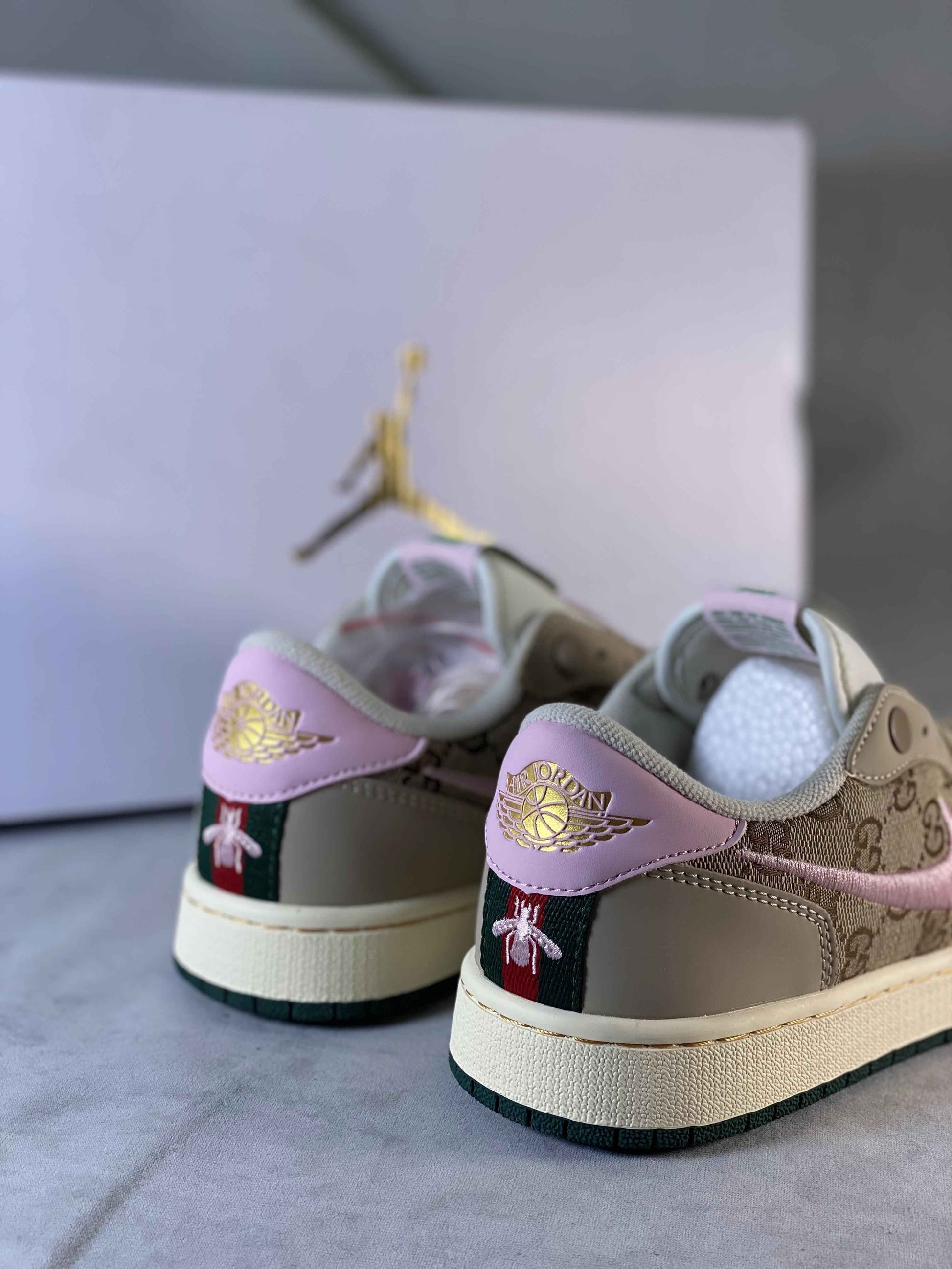 Custom GG x Air Jordan 1 Retro Low Slip AJ1 AV3918-398