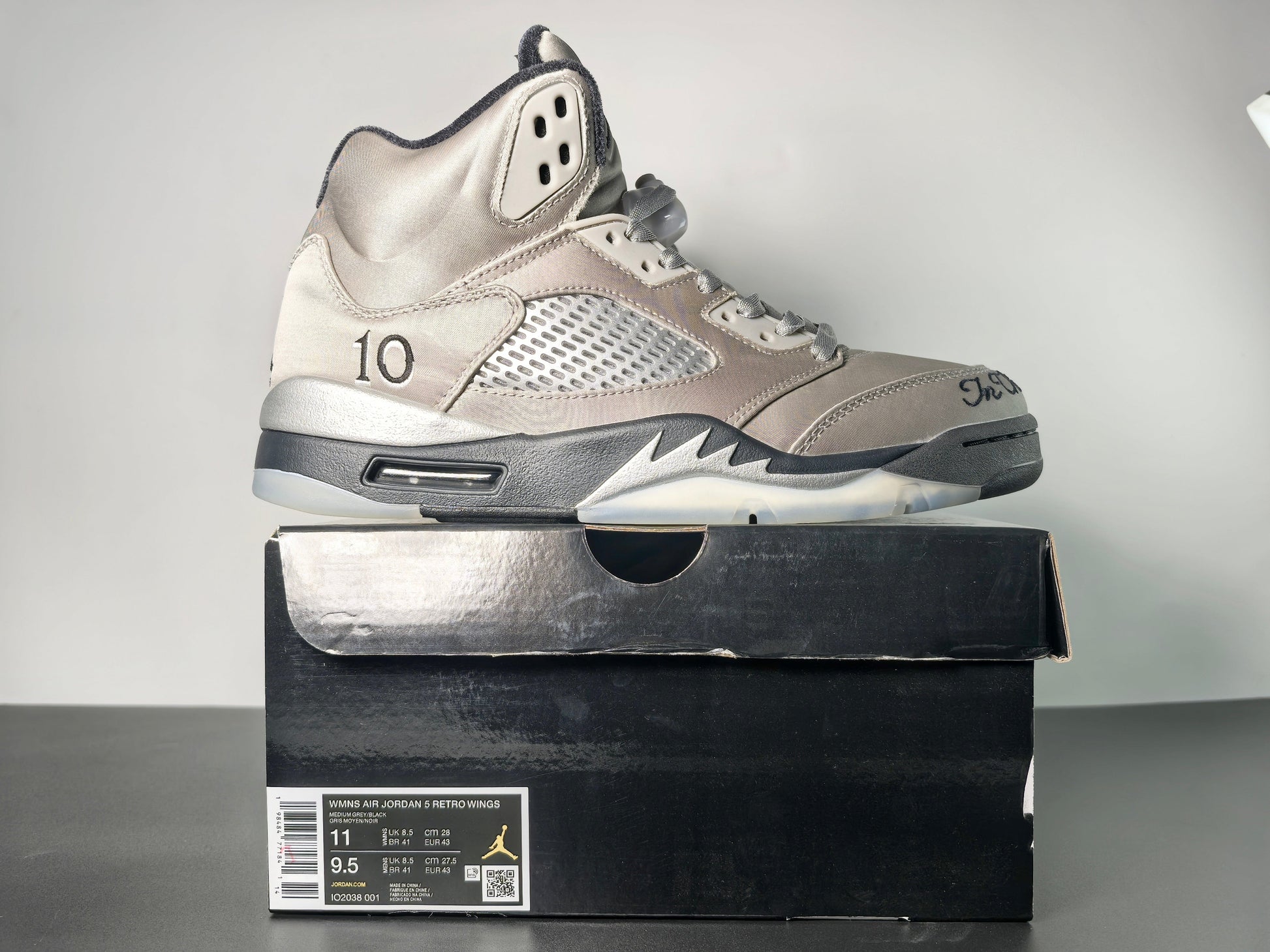 Air Jordan 5 WMNS “Wings”5 Luxury Urban Wear