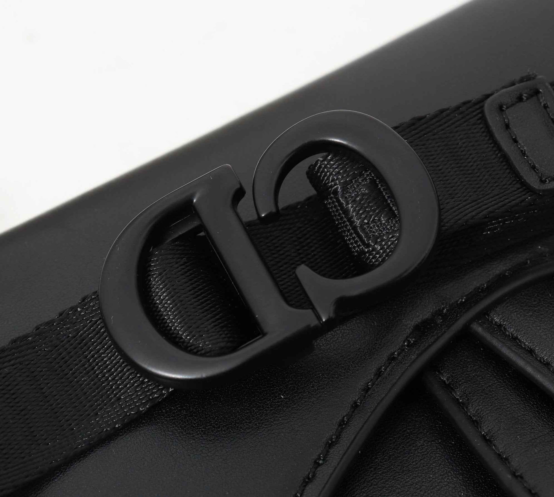 VL - Luxury Edition Bags DIR 146