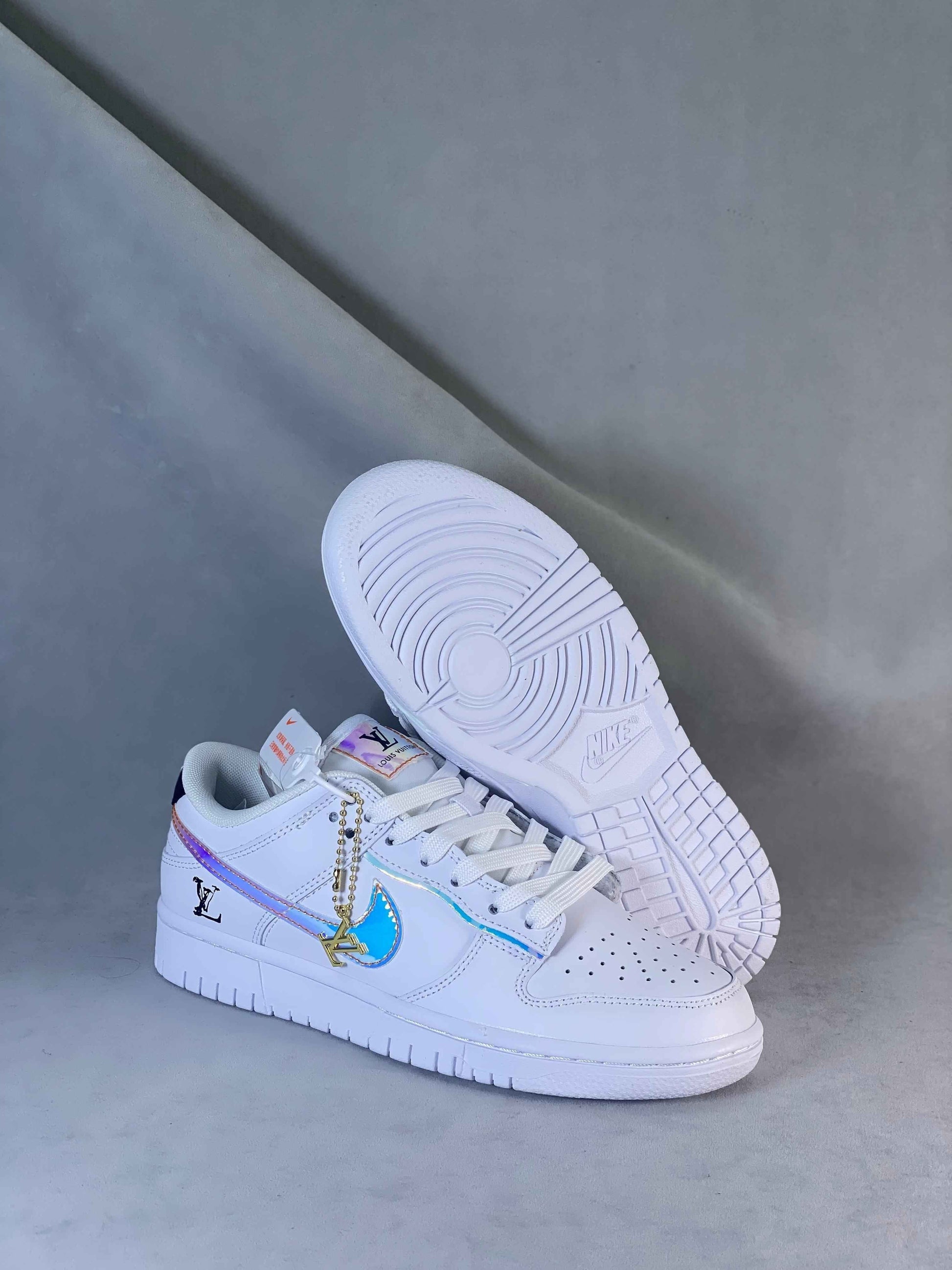 Custom LV x SB Dunk Low DD1391 102