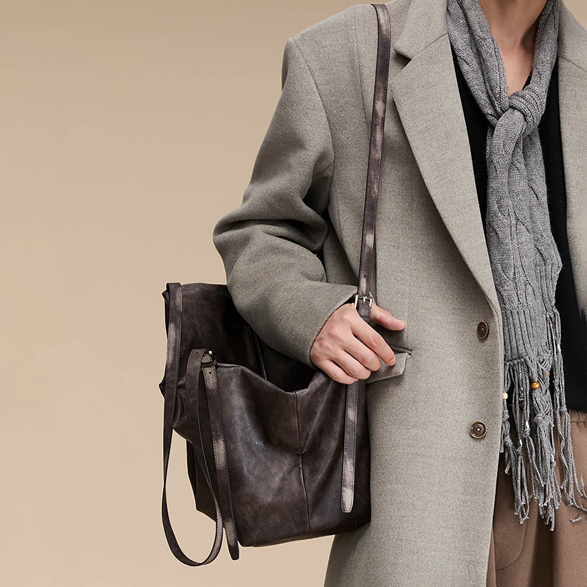 Distressed Leather Hobo Bag - Wolvess