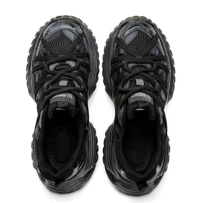 S8888 Black Tire Sneakers