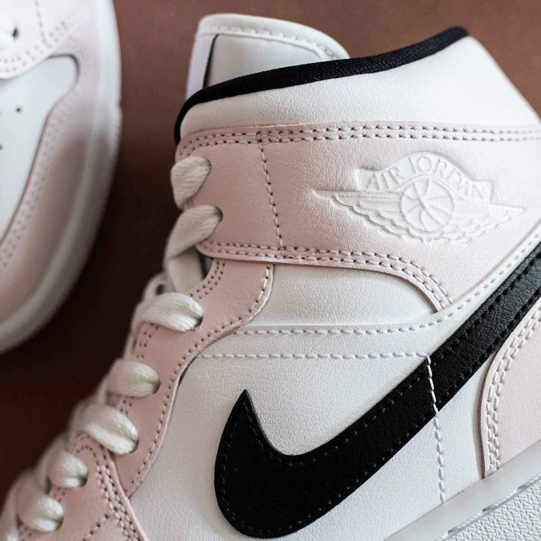Air Jordan 1 Barely Rose - Stylish Comfort and Timeless Design for Women