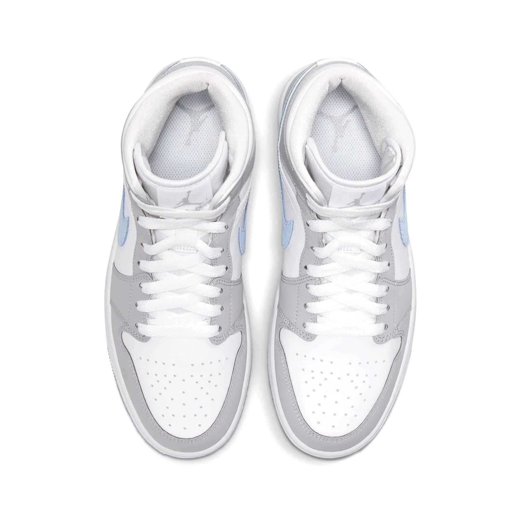 Air Jordan 1 Mid Wmns 'White Wolf Grey'