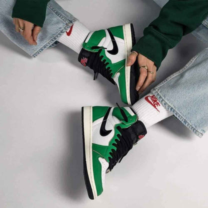 Air Jordan 1 Lucky Green Wmns Retro High OG – Trendy Women's Sneakers