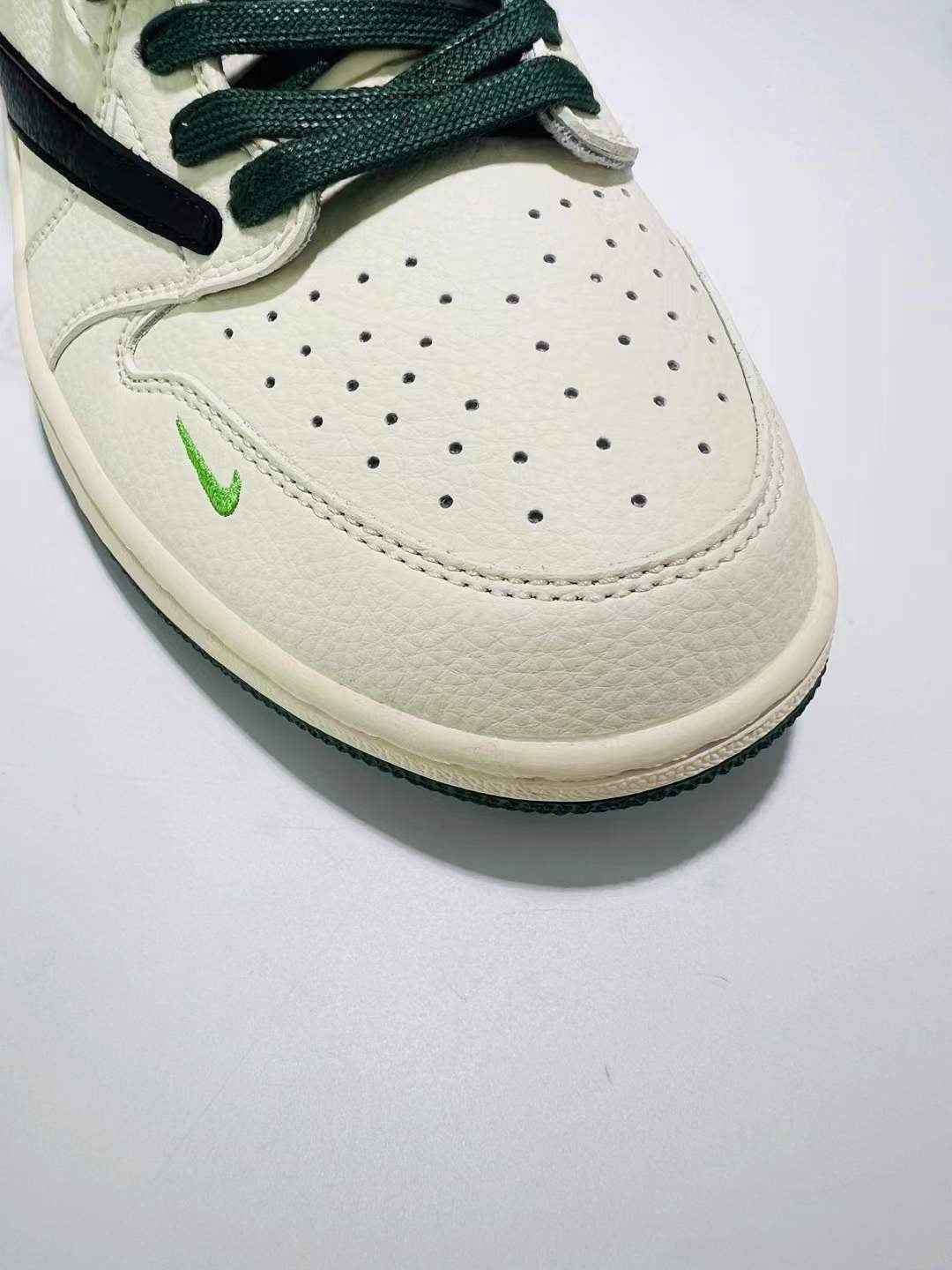 Designer Air Jordan Travis Scott Off White JJ5288 011