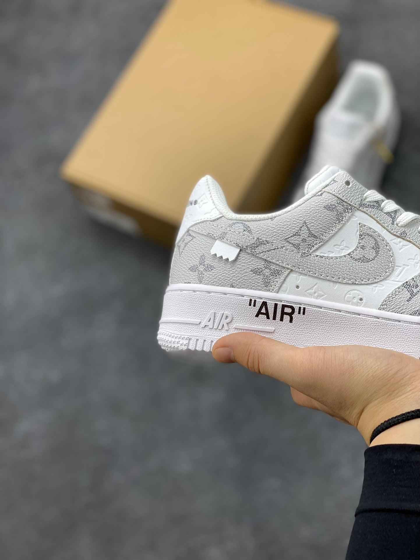 Custom Air Force 1 ’07 LV BQ8988-108