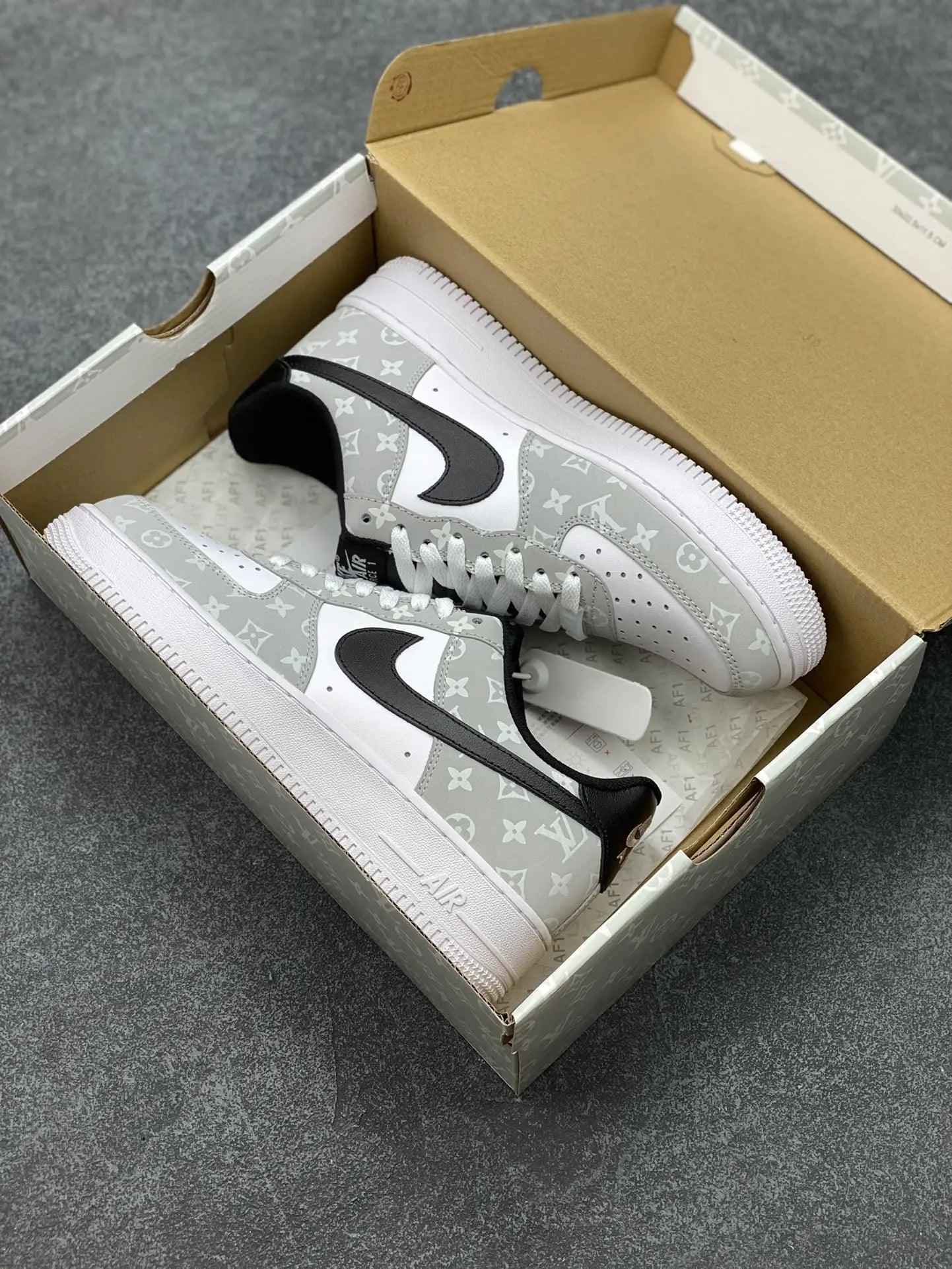 Custom Air Force 1 ’07 LV BQ8988-108