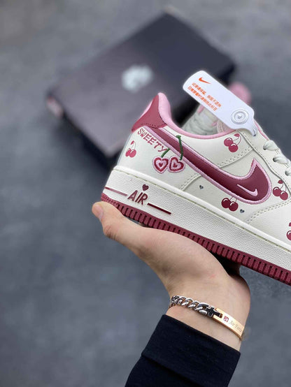 Custom Air Force 1'07 Low Valentine's Day