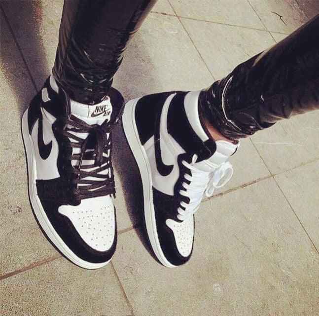 Custom Air Jordan 1 Black Retro High Q