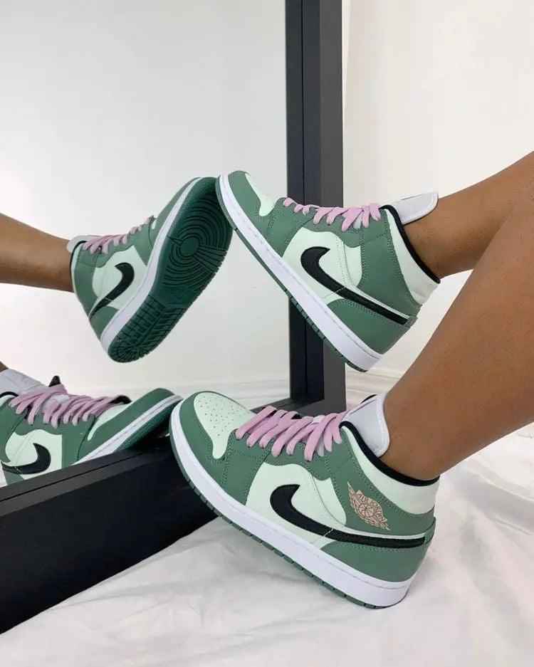 Custom Air Jordan 1 Dutch Green High Q – Unique Style and Comfort