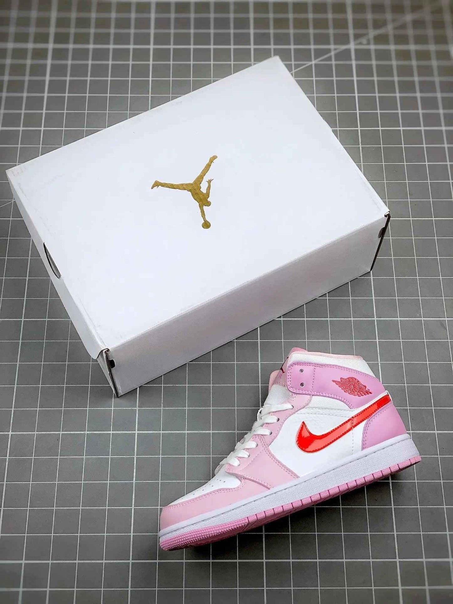 Custom Air Jordan 1 MID Pink Purple Valentine's Day