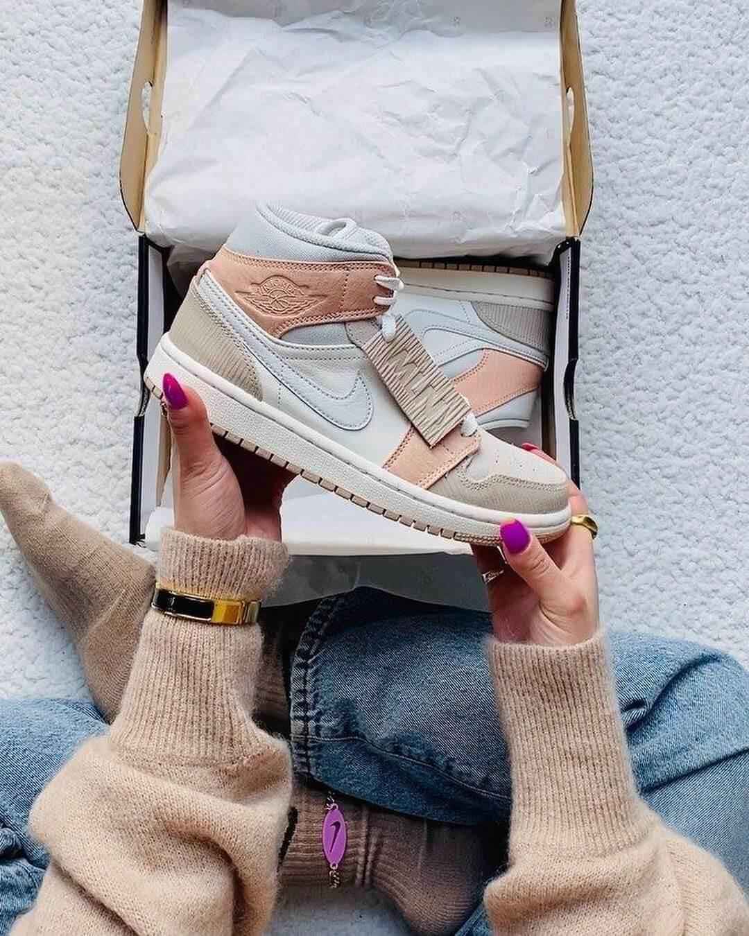 Custom Air Jordan 1 Milan Sneakers