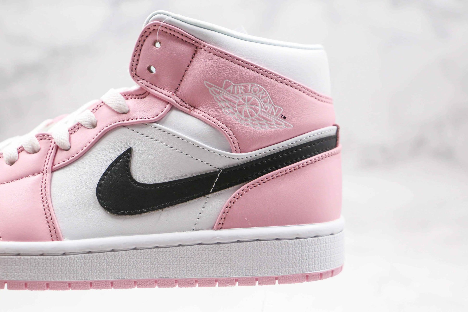 Custom Air Jordan 1 Pink Mid High Q