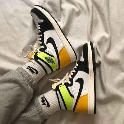 Custom Air Jordan 1 Vlot Gold High Q