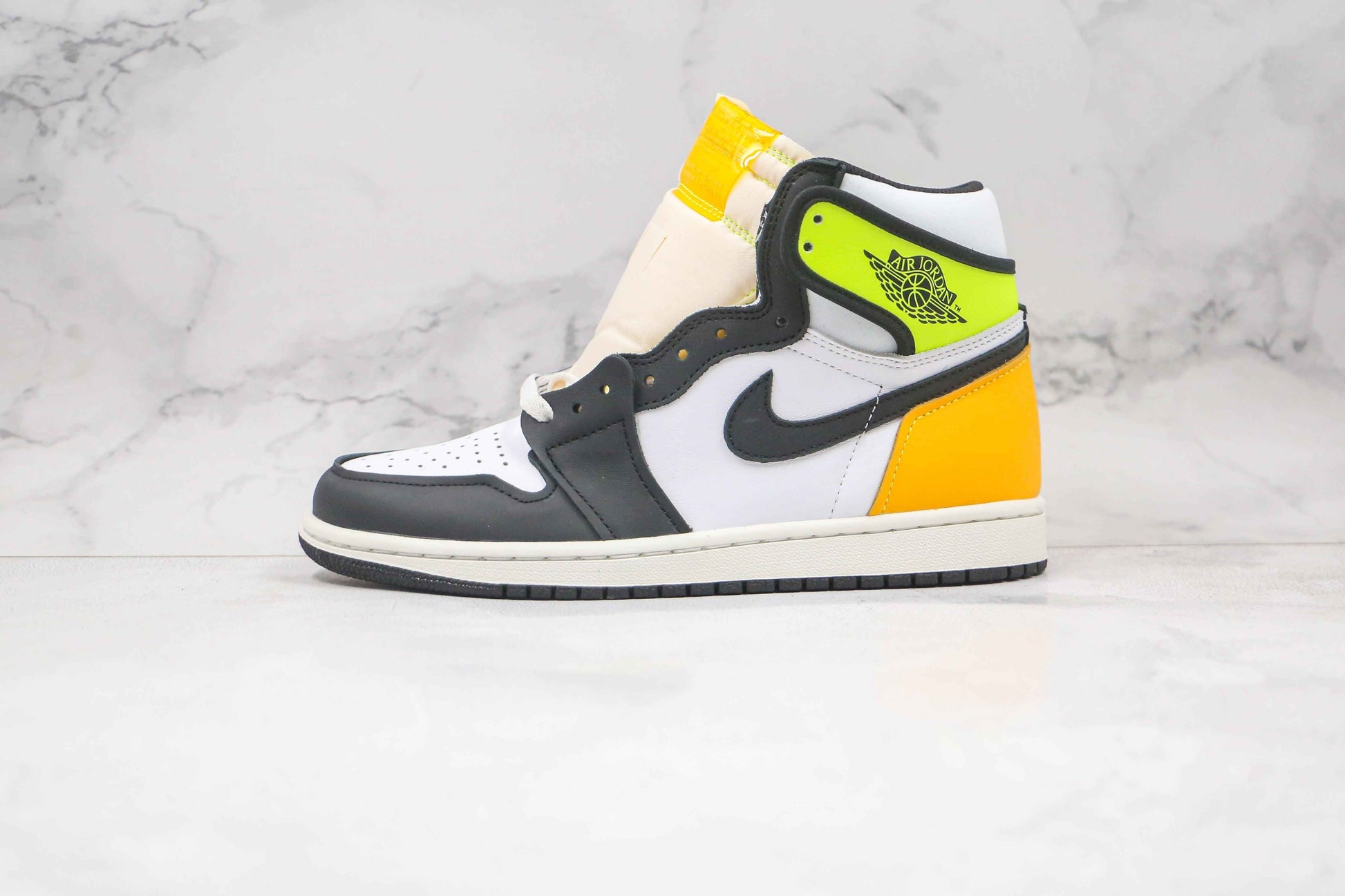 Custom Air Jordan 1 Vlot Gold High Q