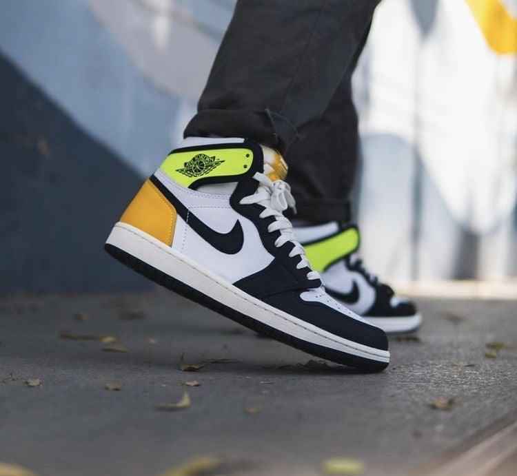 Custom Air Jordan 1 Vlot Gold High Q